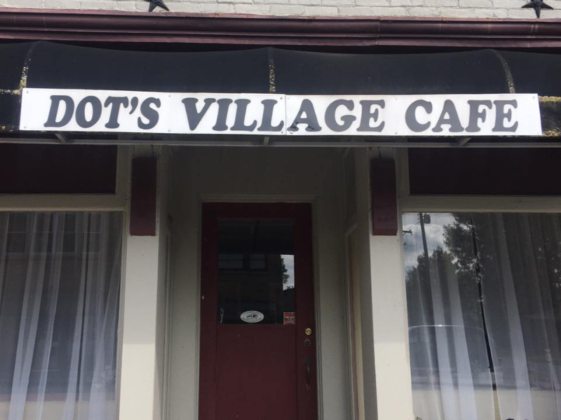 Dot's Village Café