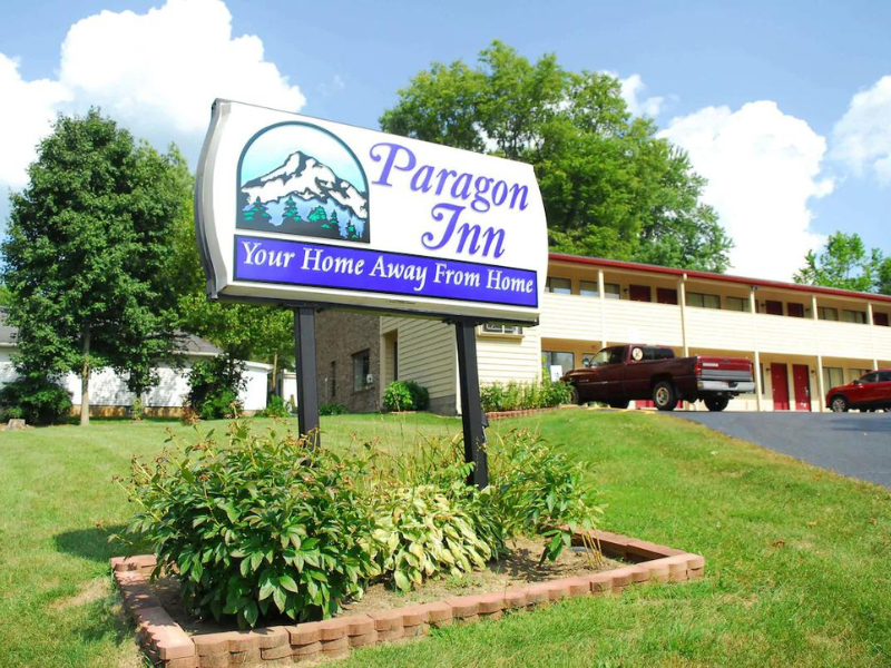 The Paragon Inn 
