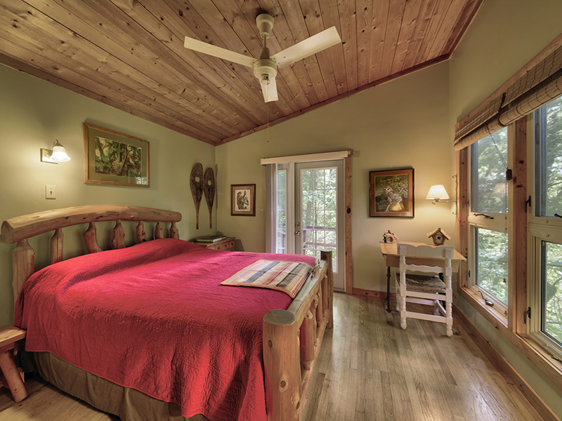 Eyrie Suite at the Hermitage Cabin